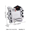 Cornice per foto cappello laurea con dettagli 'Class of 2026' e 'GRAD' - Stile Tocco E Pergamena GRAD (L26012) / 17.5x15x0.5cm