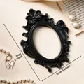Vintage black baroque style mini oval photo frame for product display and photography props - Prop Style E (道具E-黑)
