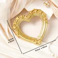 Cornice vintage dorata a forma di cuore stile francese per foto e decori, da 10,5 cm - Stile Cuore a Rilievo (A65) / 10.5x10.5cm