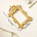 Cadre photo doré vintage élégant avec couronne, dimensions 11x7,5 cm pour bijoux - Prop m-gold