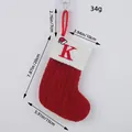 Calcetín de Navidad de punto rojo con letra K bordada y marcas de tamaño claras - Letra K