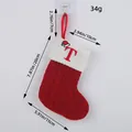 Calcetín navideño de punto rojo con vuelta blanca bordado letra T y sus dimensiones - Letra T