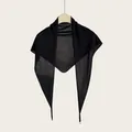 Eleganter dünner schwarzer Strick-Dreiecksschal als Accessoire für Damen im Büro - 145cm / Basis Schwarz