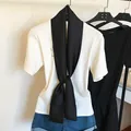 Elegante foulard in seta nero a tinta unita lungo e stretto per decorazione collo - 145cm / Nero