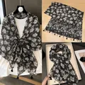 Elegant grey floral print scarf shawl with decorative tassels for beach or sun protection - 180cm / Daisy