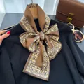 Élégant foulard long en soie marron avec motif géométrique vintage pour femmes chic - Café Floraison / 150cm