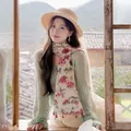 Elegant floral print lightweight summer scarf for sun protection and beach shawl use - 180cm / Red Rose