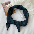 Fascia per capelli vintage a triangolo scozzese verde e blu scuro per donna accessorio - 26x87cm / Quadri Verdi
