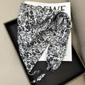 Elegant black and white floral pattern triangle waist scarf with high-end silk feel - Black and White Floral Style (款式-63)