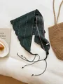 Foulard a triangolo retrò verde scuro con motivi floreali, laccetti regolabili e perline - Verde Scuro Floreale