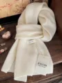 Hochwertiger cremefarbener Schal aus 100% australischer Wolle für Damen, warm und weich - Reine Wolle Off-White