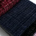 Gedetailleerde close-up van de rijke textuur van chenille tweed stof in diverse kleuren - Ruit Stijl (216-23)