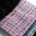 Detailopname van chenille geruite stof in Chanel-stijl met geweven textuur. - Ruit Stijl (216-25)