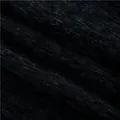 Dettaglio macro di lussuoso tessuto di ciniglia nero pieno con morbida trama per tappezzeria - Standard / Nero Tinta Unita (F8583-14)
