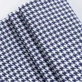 Tissu en coton et lin à motif pied-de-poule bleu et blanc pour tapisserie d'ameublement - Longueur 100cm / Bleu Saphir