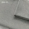 Dettaglio della trama in tessuto ciniglia a croce grigio per divani e cuscini - 866-23 Grigio Elegante