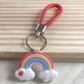 Simpatico portachiavi arcobaleno con corda intrecciata rossa e ciondolo nuvola a cuore - Stile Arcobaleno Con Cordino In Pelle