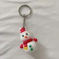 Porte-clés bonhomme de neige de Noël en silicone 3D avec bonnet rouge et écharpe festive - Bonhomme de Neige (Style Chaîne)