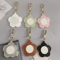 Six porte-clés fleur en cuir PU avec miroir de maquillage et fermoir mousqueton doré - Couleur Aléatoire-Boucle Dorée