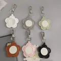 Porte-clés miroir de maquillage en similicuir en forme de fleur en six couleurs - Couleur Aléatoire-Boucle Argentée