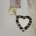 Porte-clés miroir portable en forme de cœur avec imprimé léopard pour accessoires - Style Cœur / Beige