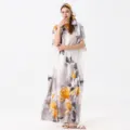 Elegante caftano da spiaggia lungo in raso con stampa floreale e foulard coordinato - Toga / Grigio