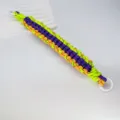 Handgefertigte geflochtene Paracord-Handschlaufe in Neongrün, Violett und Orange - Leuchtgrün Lila Orange