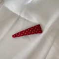 Barrette à cheveux triangulaire rouge avec motif à pois blancs classiques pour femme - Petit triangle / Rouge
