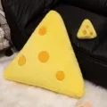 Lindo cojín de felpa en forma de queso amarillo almohada suave para decoración de sofá - Cojín de queso triangular / 45-50cm
