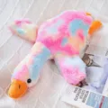 Morbido cuscino di peluche a forma di oca tie-dye colorato per bimbi e ragazze - 50cm / Colorato 2 (Tie-Dye Rosa-Blu-Giallo)