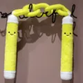 Cartoon pluche nunchaku kussen grappig wapen ketting speelgoed voor jongens cadeau zacht - Fluorescerend Groen / 80cm