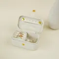 Tragbare cremefarbene Schmuckschatulle für Ringe und Ohrringe Aufbewahrungskoffer - 9.5x5x5cm / Blitzweiß