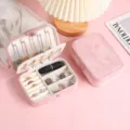 Boîte à bijoux portable en velours rose à double couche pour bagues - Rose