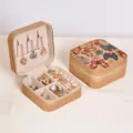 Vintage cork travel jewelry organizer with butterfly print for rings and necklaces - Zipper Style - Colorful Butterfly / 10x10x5cm