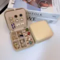 Boîte à bijoux portable beige à deux couches pour ranger bagues et boucles d'oreilles - Or