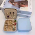 Boîte de rangement à bijoux portable bleu clair avec compartiments pour boucles d'oreilles - Bleu clair