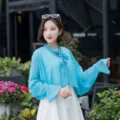 Élégant châle de protection solaire en mousseline bleu clair avec volants d'été - 100-135CM / Aqua