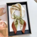 Elegant 70cm floral print silk-like square scarf in green and brown - 70cmx70cm / Sketch Floral - Coffee Frame