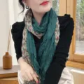 Elegant vintage dark green pleated cotton linen scarf featuring a delicate floral pattern - Patchwork Printed Style / Star Flower Dark Green