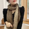 Soft cotton linen pleated scarf in earth-toned brown for an artistic fashion look - Gradient Print / 175cm / Gradient Coffee