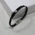 Minimalistisches schwarzes Lederarmband zum Gravieren mit polierter Edelstahlplatte - Schwarz