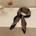 Retro houndstooth pattern square scarf in brown and black silk-like fabric for women - 70x70cm / Coffee Plaid
