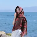 Elegant ethnic paisley pattern thickened winter shawl scarf in red and black with tassels - 65*200cm / Vintage Paisley-10