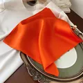 Elegante foulard quadrato in raso arancione a tinta unita per donna, sciarpa professionale - 70*70cm / Arancione Brillante