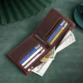 Cartera de hombre retro en cuero crazy horse con ranuras para tarjetas y billetes - Placa Vertical (TP-236) / Marrón