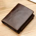 Cartera vintage para hombre de cuero encerado marrón oscuro, diseño de tres pliegues - Café