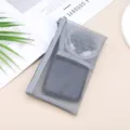 Compacte grijze mesh opbergtas voor het organiseren van kabels en powerbanks. - Rechthoek / Grijs