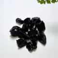 Natürliche rohe schwarze Obsidian-Kristallsteine für Aromatherapie und Dekoration - Obsidian / 100 g