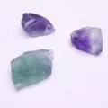 Natürliche unregelmäßige Amethyst- und Fluoritkristallsteine für die DIY-Schmuckherstellung - Fluorit