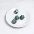 Set di quattro sfere in cristallo naturale screziato verde per accessori gioielli DIY - Sfera di Giada del Qinghai